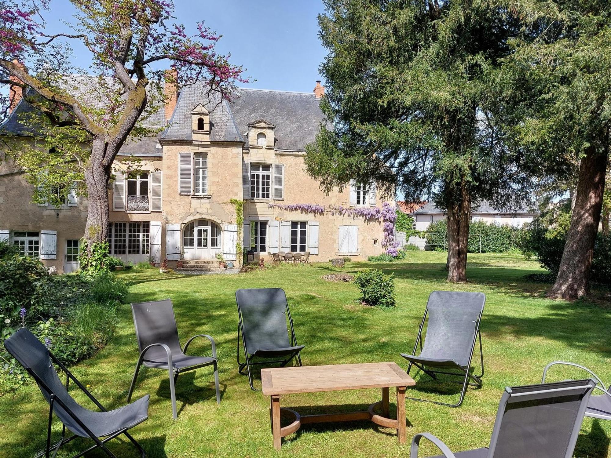 Manoir Du Bellay Bed and Breakfast Montreuil-Bellay Εξωτερικό φωτογραφία